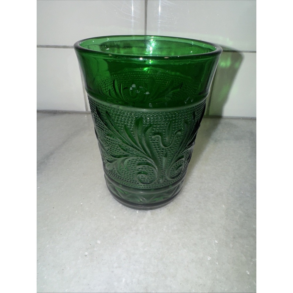 VTG 3.5" Anchor Hocking Green Sandwich Glass Embossed Tumbler‎